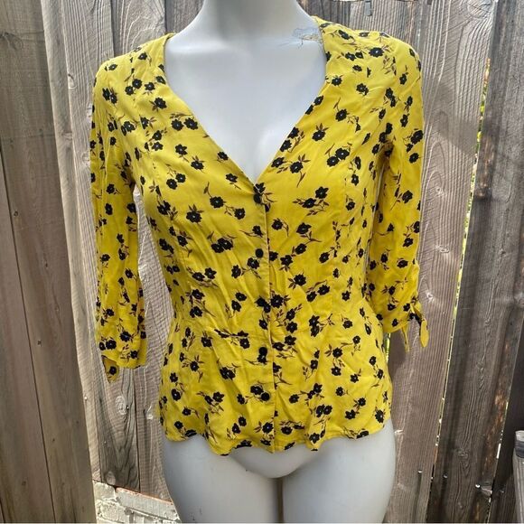 Mango yellow floral blouse size 2 - Picture 1 of 6